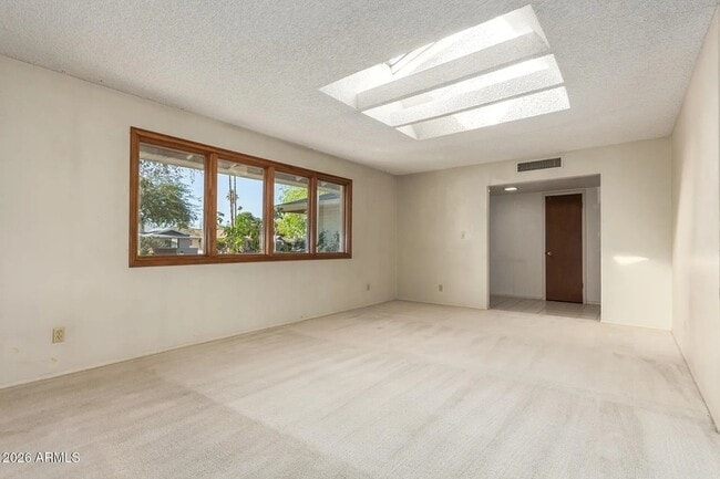 Building Photo - 650 E Malibu Dr