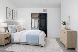 Building Photo - Secure this Beautiful 3BR Townhome at Scenic Hills Homes Today!!