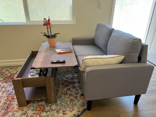 Building Photo - 28102 Montereina Dr