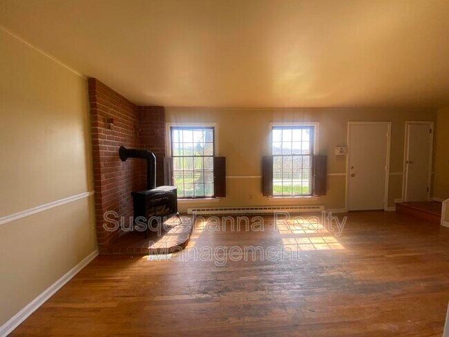 Building Photo - 529 Stone Hill Rd