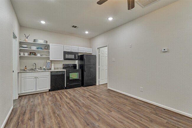 Building Photo - 18147 Firepine Ln