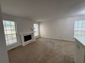 Building Photo - 3430 33rd Ave
