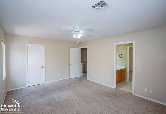 Building Photo - Lovely 3Bdm 2.5Ba Two-Story Home in the He...