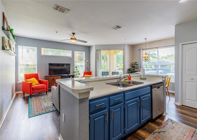 Building Photo - 8913 Legacy Ct