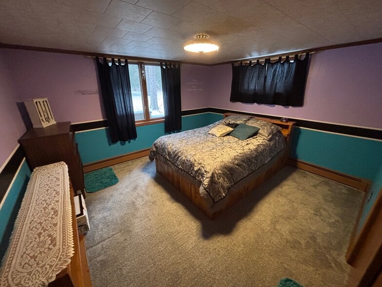 Building Photo - 13936 2 Mile Rd NE