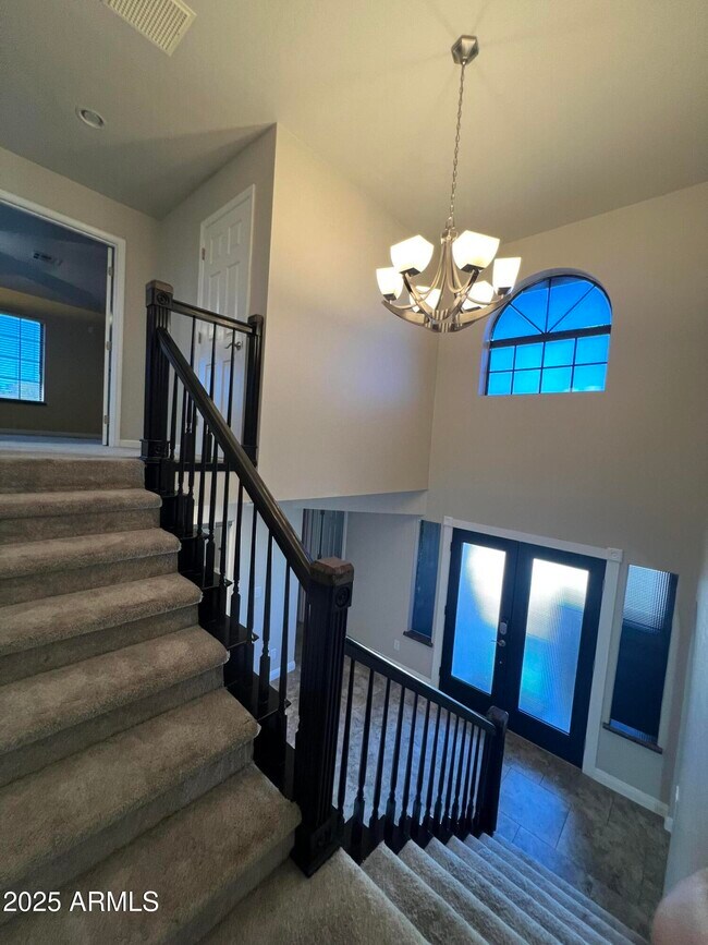 Building Photo - 15230 N Blackbird Dr