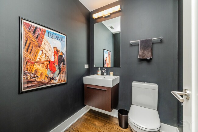 Building Photo - 2754 N Hampden Ct