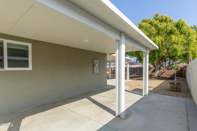 Building Photo - 1660 Hobart Dr