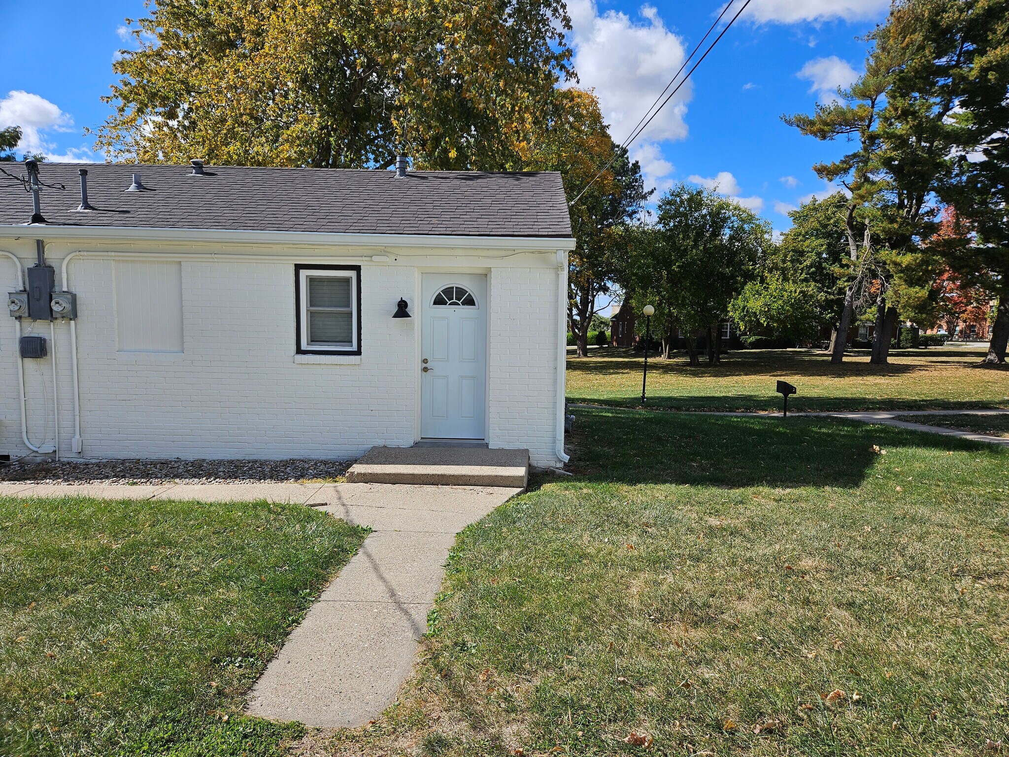 Building Photo - 5044 Pulliam St