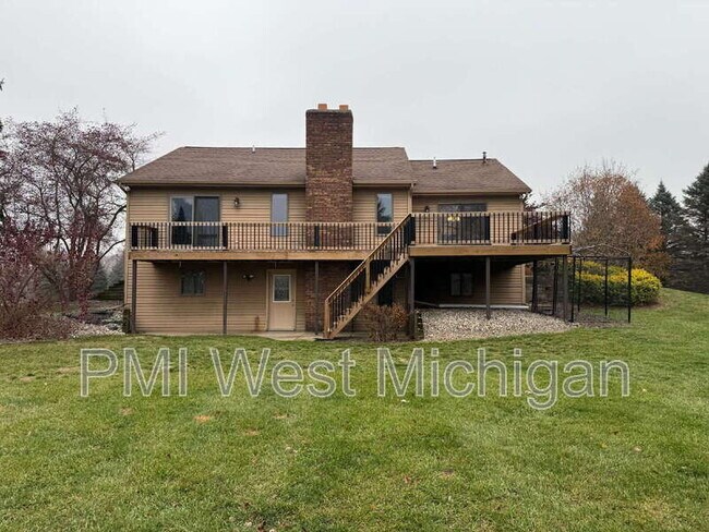 Building Photo - 513 24th Ave