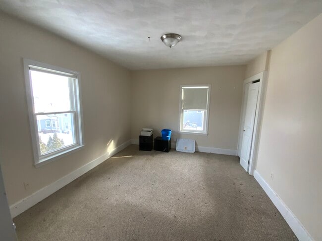 Building Photo - 25 Charles St