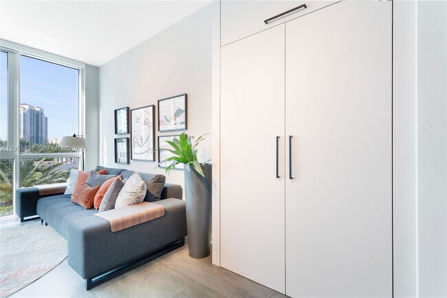 Building Photo - 50 South Pointe Dr