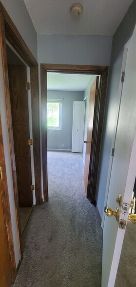Hallway - 227 14th Ave S