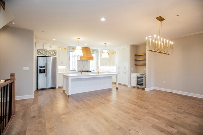 Building Photo - 4111 S Champions Dr