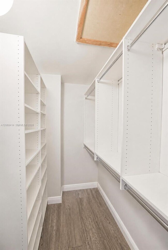 Building Photo - 11840 SW 99th St