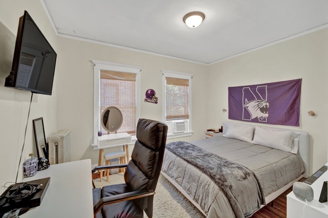 Building Photo - 826 Hamlin St