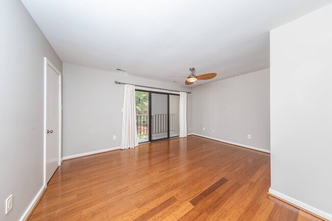 Building Photo - 110 Harrops Glen