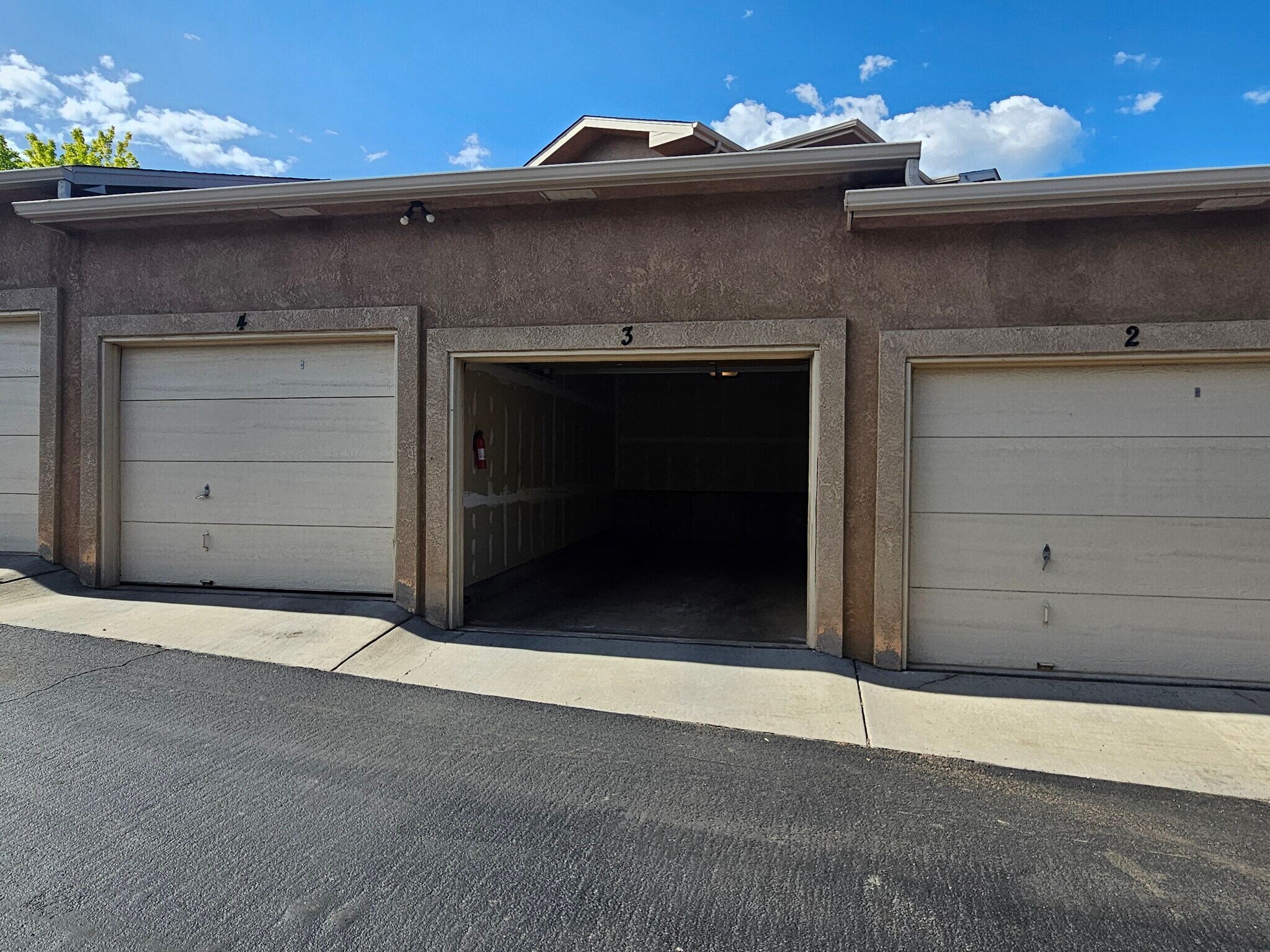 Building Photo - 1530 Little Bear Creek Pt