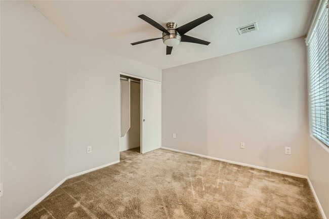 Building Photo - GATED 1ST FLOOR 2 BED, 2 BATH TOWNHOME IN ...