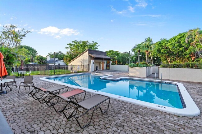 Building Photo - 10824 SW 132nd Cir Ct