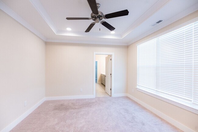 Building Photo - Beautiful 3Bed/2.5Bath Townhome located in Kernersville at Welden Village