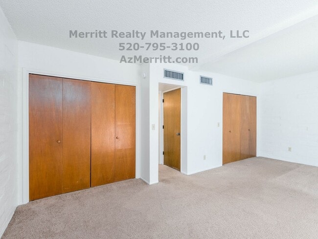 Building Photo - Spacious 2-Bedroom Townhome – Available Now!