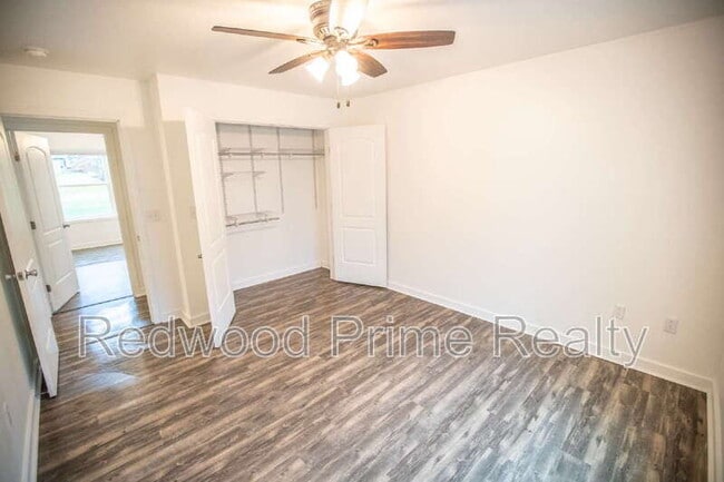 Building Photo - 2321 Smoke Dr