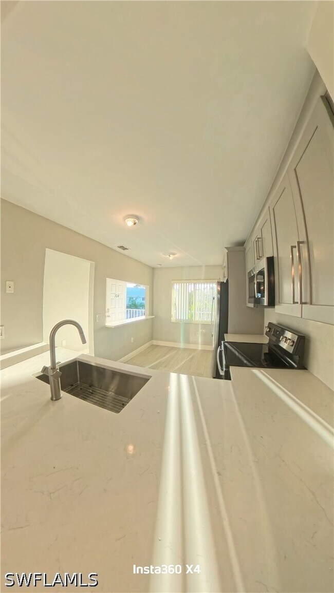 Building Photo - 3051 Sandpiper Bay Cir