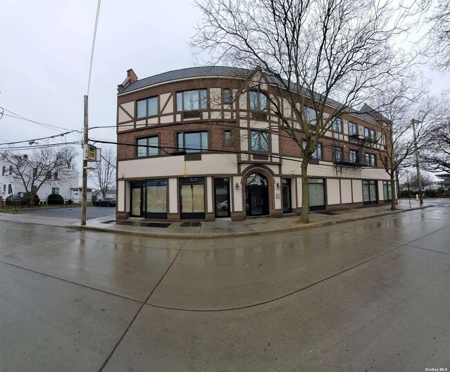 Building Photo - 1 Herbert Ave