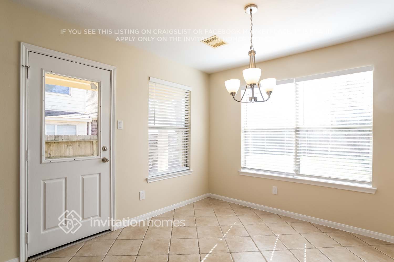 Building Photo - 13321 Enchanted Way