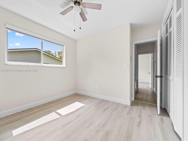 Building Photo - 17223 SW 87th Ave