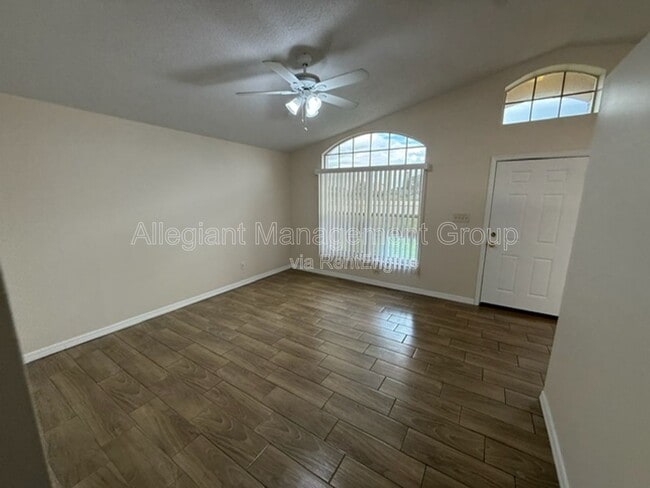 Building Photo - 2362 Harbor Town Dr