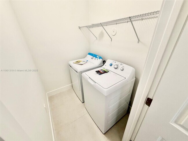 Building Photo - 19113 SW 344th Ter