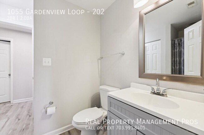 Building Photo - 1055 Gardenview Loop