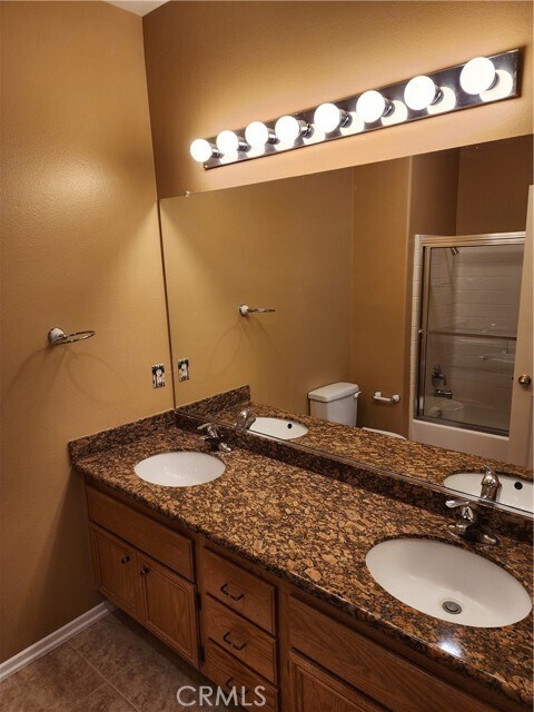 Building Photo - 3410 E Glastonbury Ln