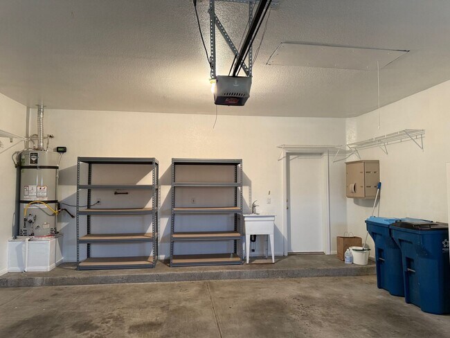 Building Photo - Gated Northshore Community Single Story Three Bedroom plus Den