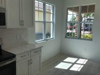 Building Photo - 9231 SW Pepoli Way