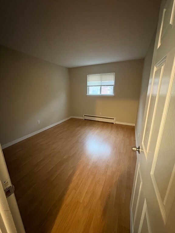 Building Photo - 10 Longwood Dr