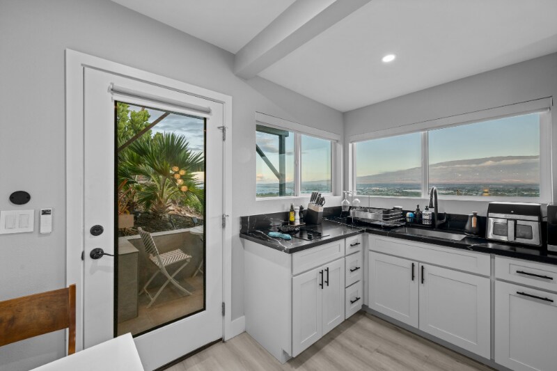 Building Photo - 295 Liholiho St