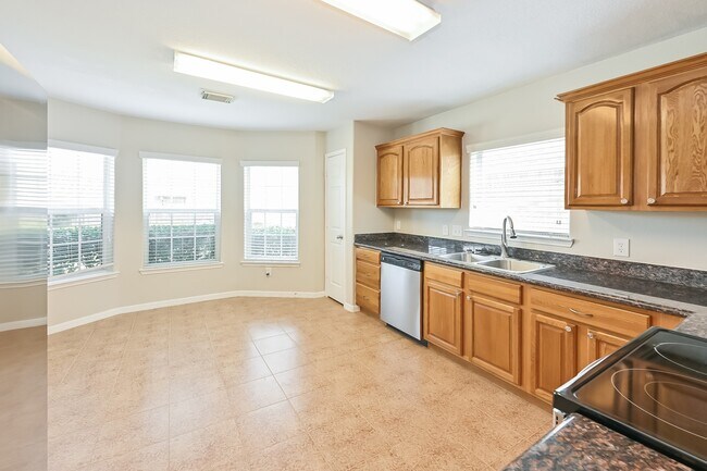 Building Photo - 10364 Stone Gate Dr