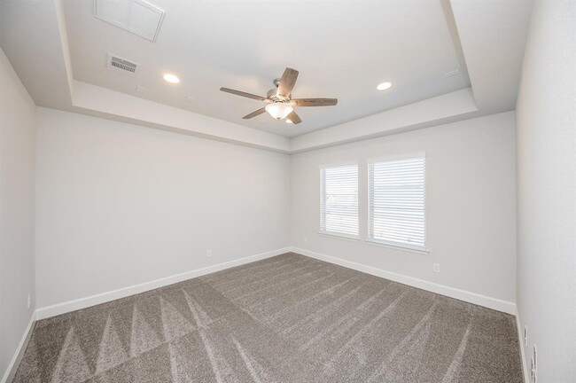 Building Photo - 29819 Breezy Pnes Lp