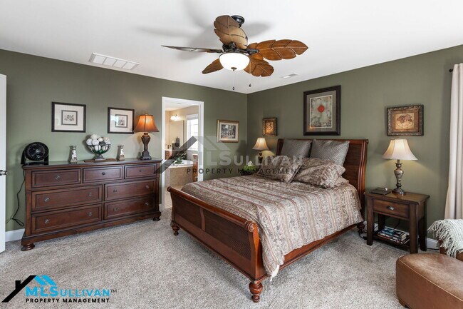 Building Photo - 913 Beech Glen Dr