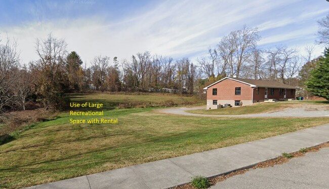 Building Photo - 1003 Giles Rd