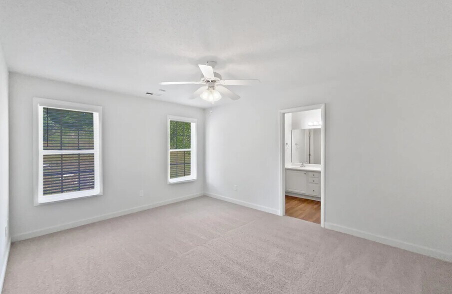 Building Photo - 5612 Tealbrook Dr