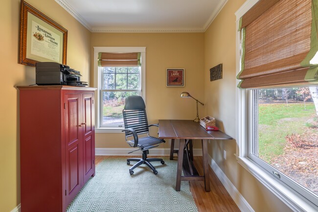 Building Photo - 9 Rockcraft