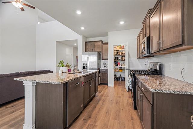 Building Photo - 1613 Grand Villa St