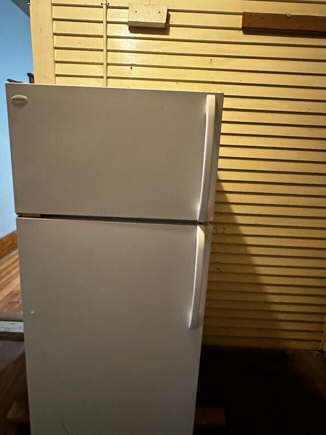 Building Photo - 1718 7th Ave