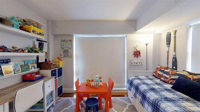 Building Photo - 77 Crandon Blvd
