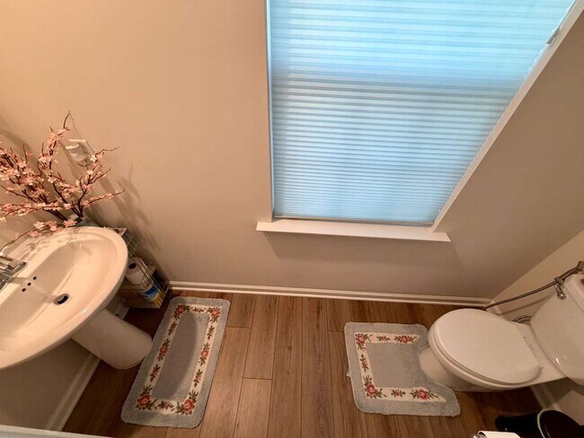 Building Photo - 15107 Nichols Hall Dr