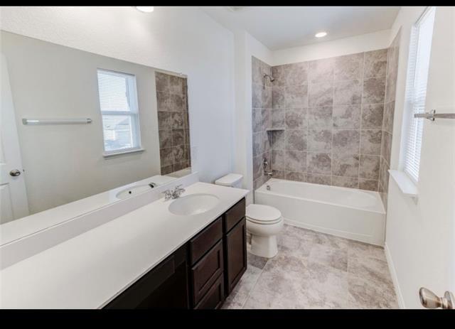 Building Photo - 321 Wild Onion Ln
